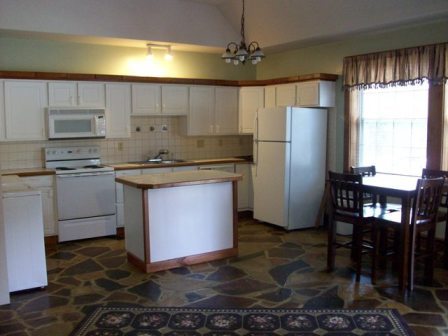 2010update/villa2.jpg